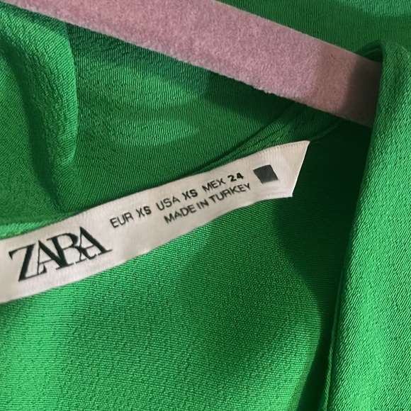 Zara - Picture 5 of 5